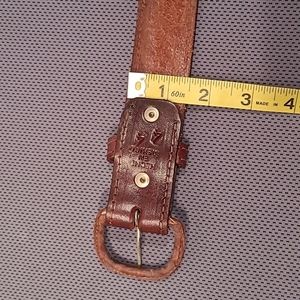 Ladies Tooled Leather Oversized Concho Belt